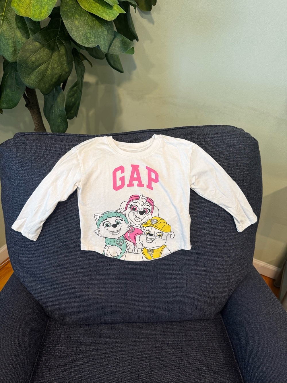 GAP White Long-Sleeve Paw Patrol Graphic Tee with Pink Logo